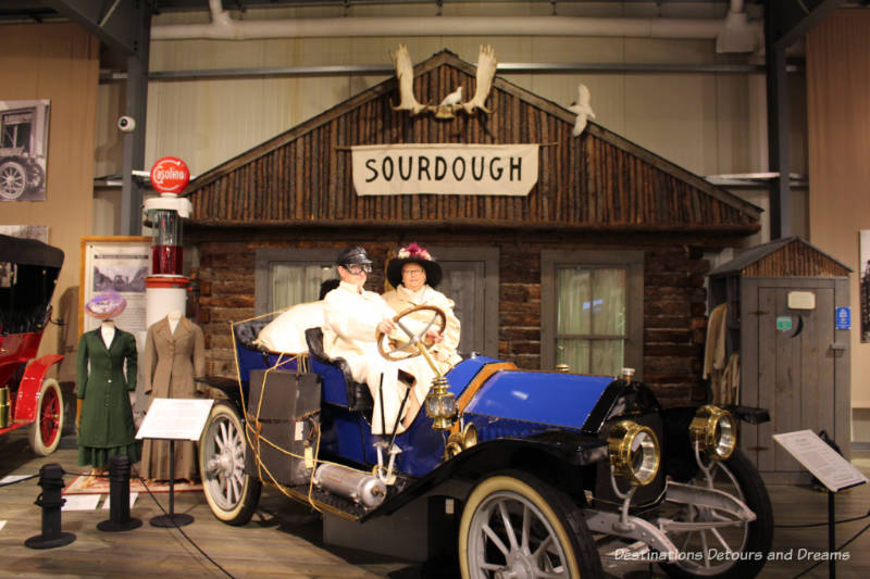 1911 Everitt Model Four-30 Touring at Fountainhead Antique Auto Museum