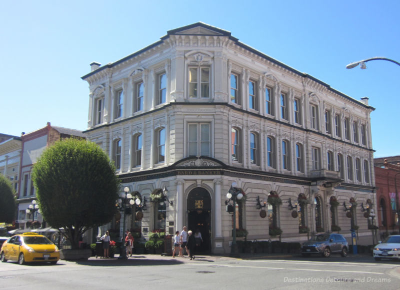 Former 1855 three-story bank building now houses a pub