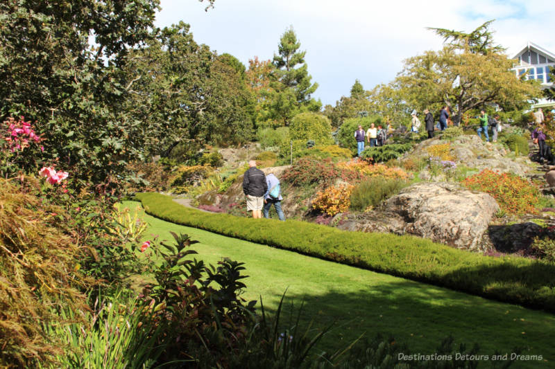 Tranquil garden with rock outcroppings in Victoria, BC